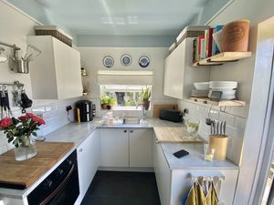 Modern Kitchen- click for photo gallery